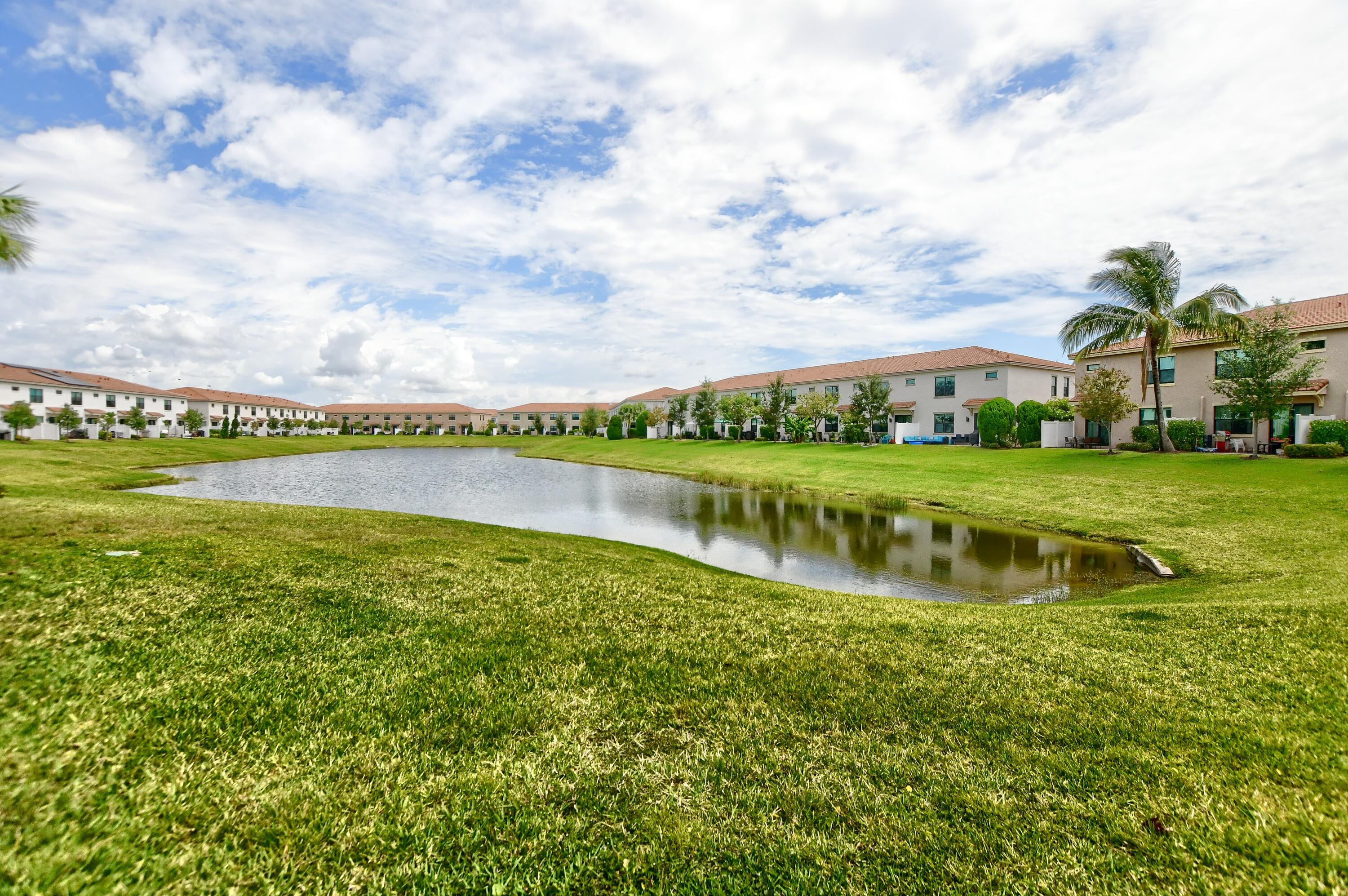 9467 Kinley Place Boca Raton, FL 33428 - Photo 29 of 47 31_ebf_1145-hdr(5)