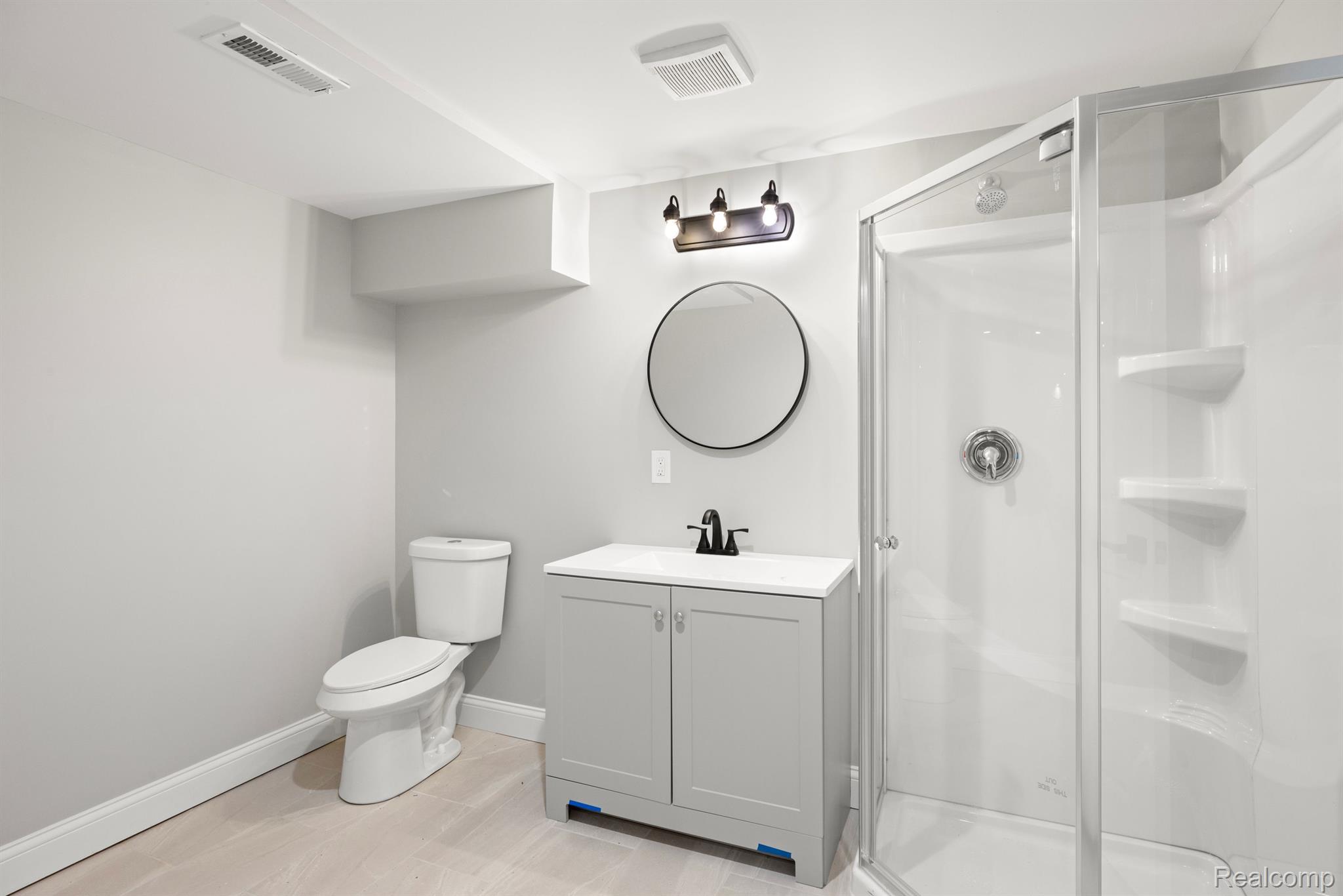 1415 Nottingham Road Grosse Pointe, MI 48230 - Photo 19 of 66 Basement bathroom