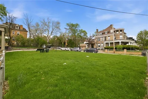 $575,000 | 208 South Negley Avenue, Pittsburgh, PA 15206