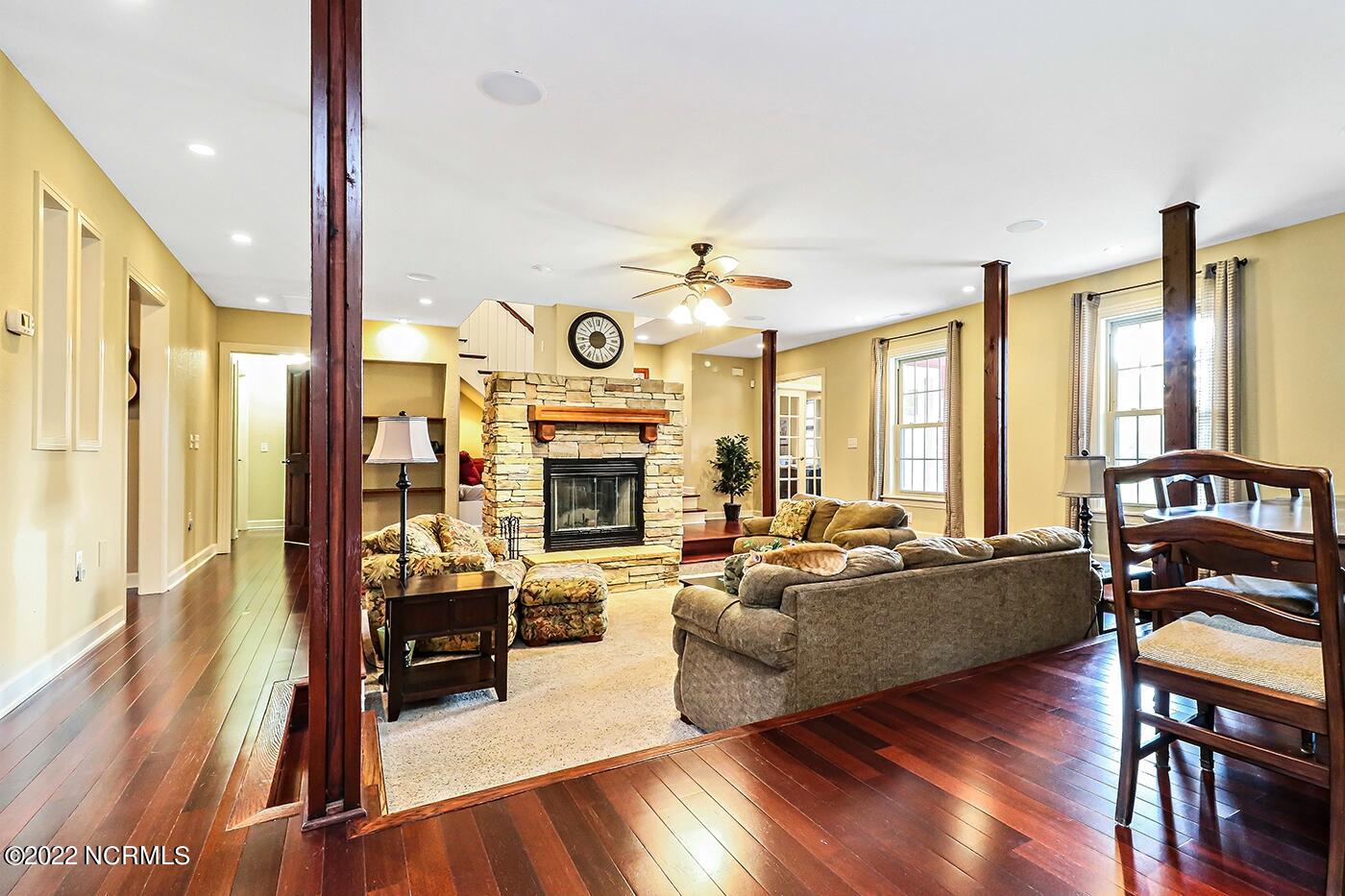 1079 Tulls Creek Road Moyock, NC 27958 - Photo 15 of 59 Great Room.