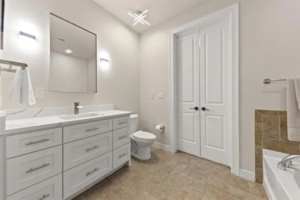 $575,000 | 8616 Turtle Creek Boulevard, Unit 412, Dallas, TX 75225