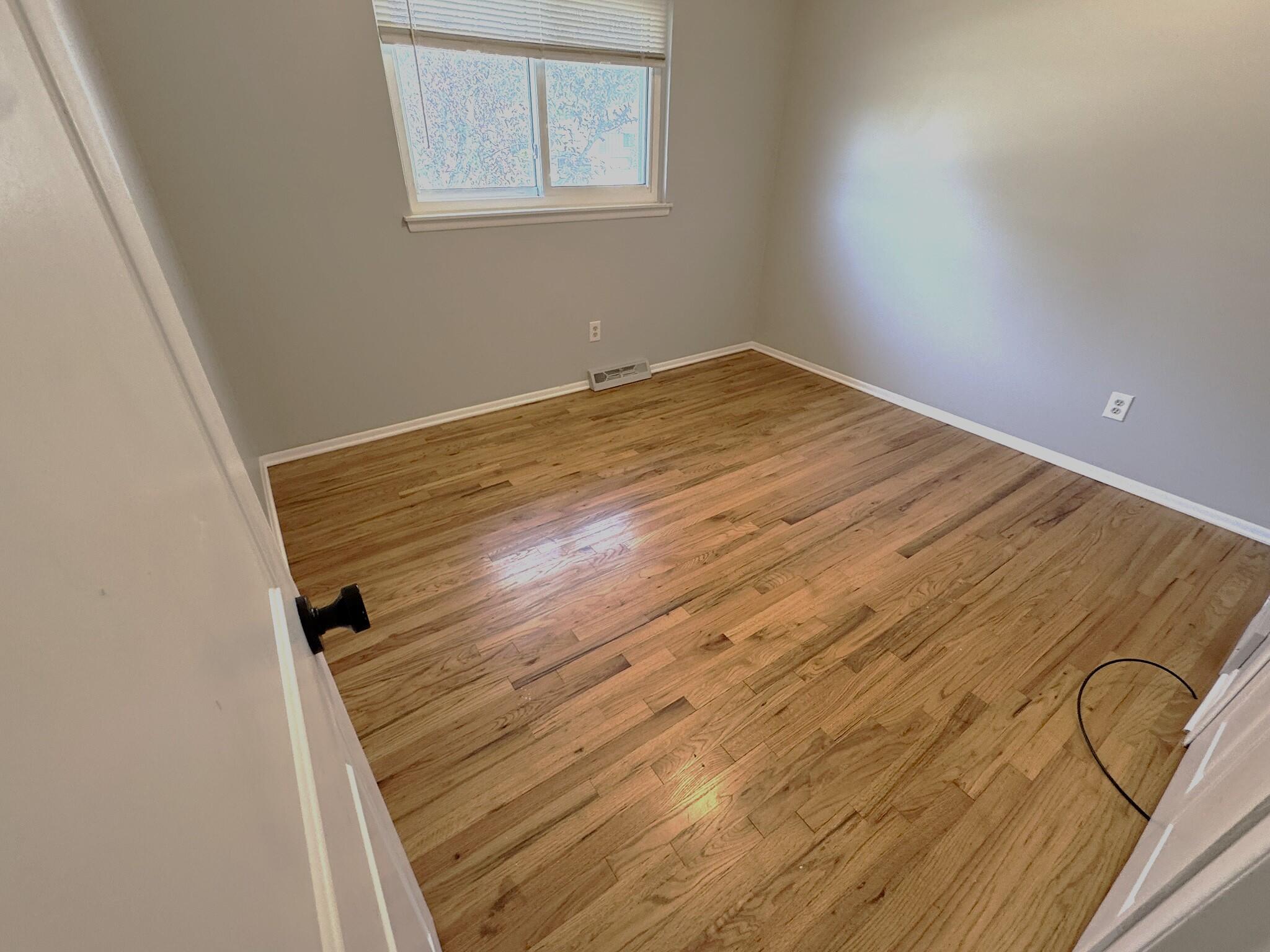 15425 Leader Taylor, MI 48180 - Photo 22 of 29 Bedroom 2-1