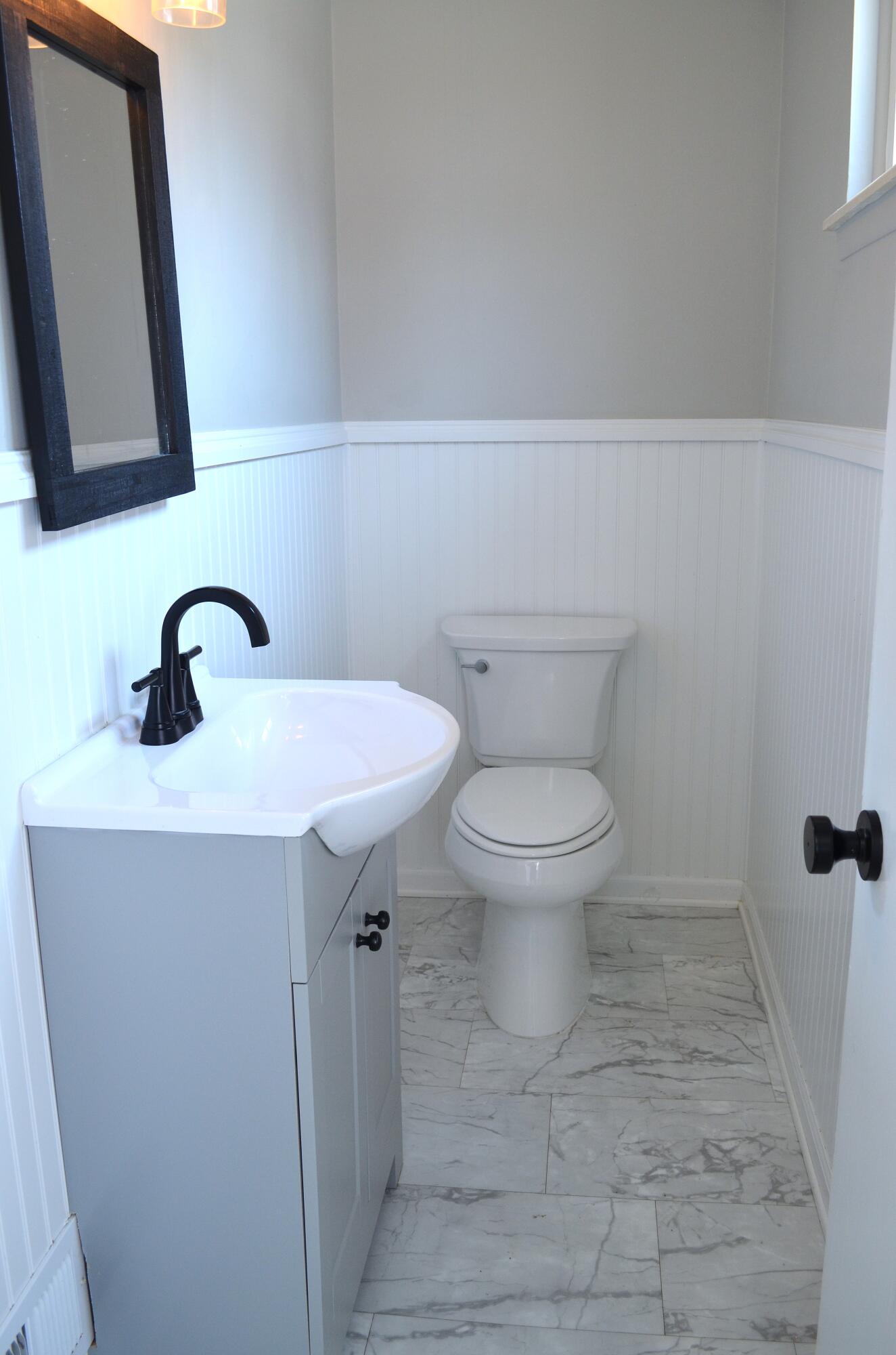 15425 Leader Taylor, MI 48180 - Photo 26 of 29 Bathroom 2-3