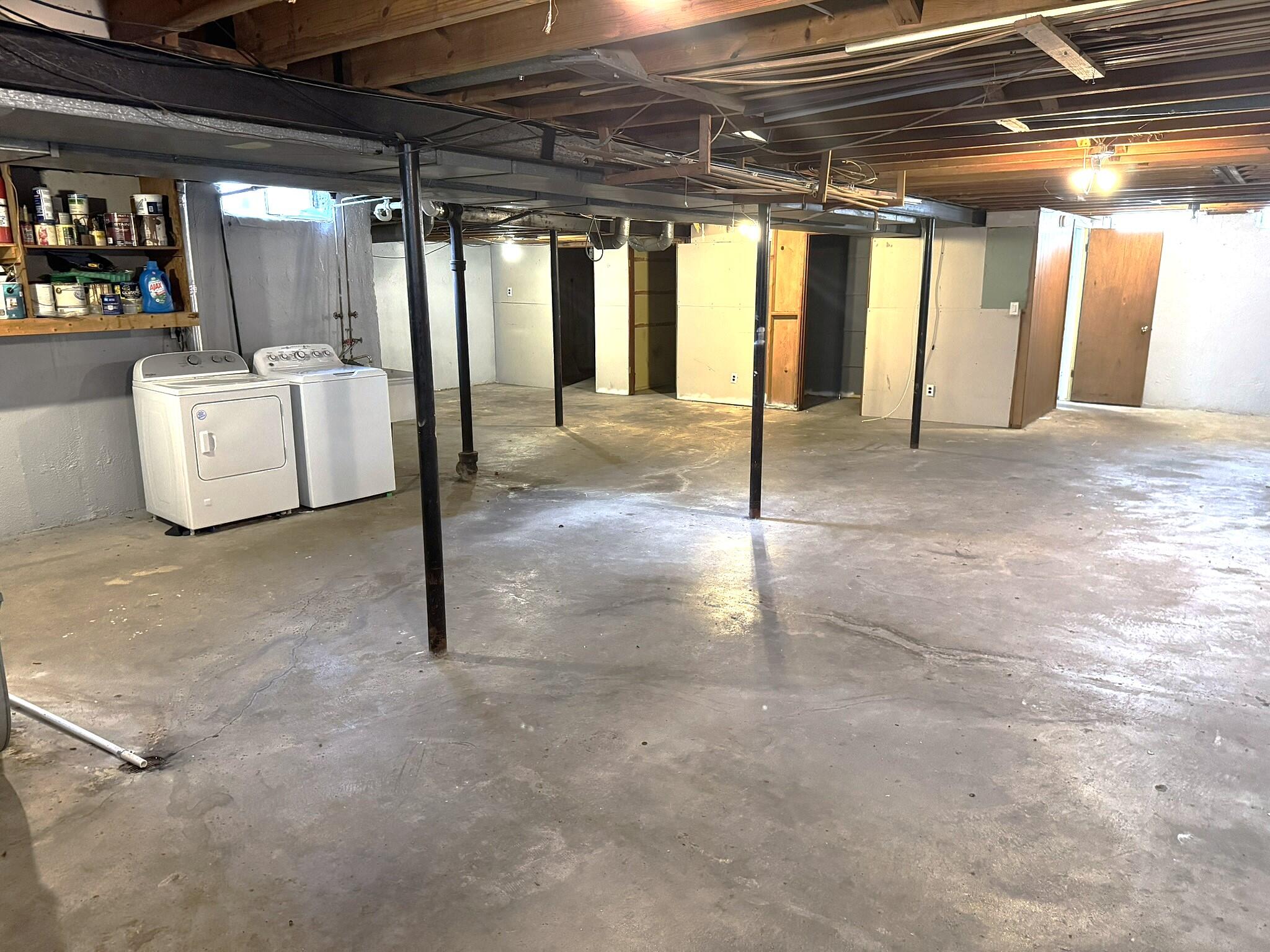 15425 Leader Taylor, MI 48180 - Photo 29 of 29 Basement 6