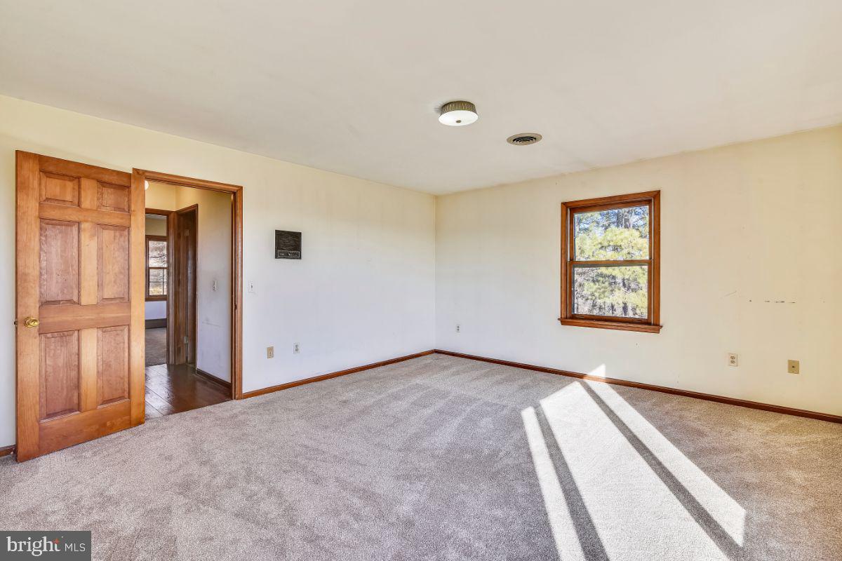 10342 Moreland Road Delaplane, VA 20144 - Photo 20 of 59 Gallery Image 20