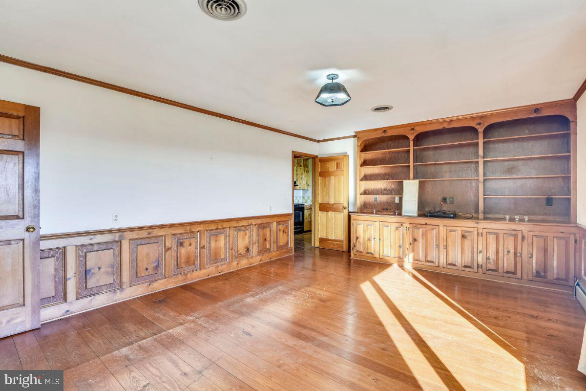 10342 Moreland Road Delaplane, VA 20144 - Photo 8 of 59 Gallery Image 8