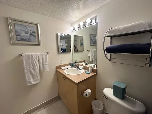 $2,600 | 615 Villa Circle, Unit 615, Boynton Beach, FL 33435