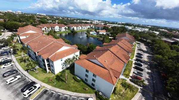 $2,600 | 615 Villa Circle, Unit 615, Boynton Beach, FL 33435