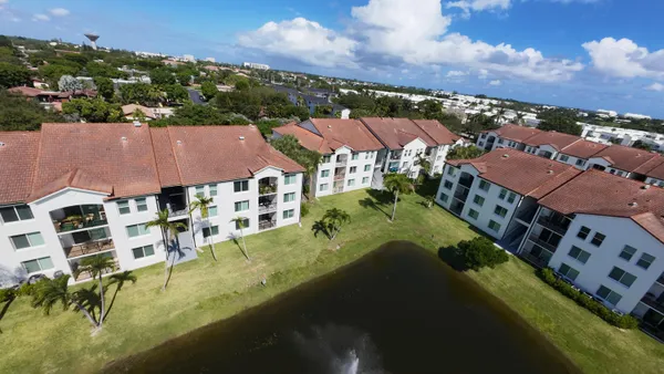 $2,600 | 615 Villa Circle, Unit 615, Boynton Beach, FL 33435