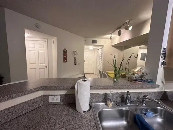 $2,600 | 615 Villa Circle, Unit 615, Boynton Beach, FL 33435