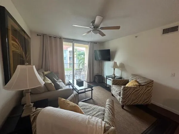 $2,600 | 615 Villa Circle, Unit 615, Boynton Beach, FL 33435