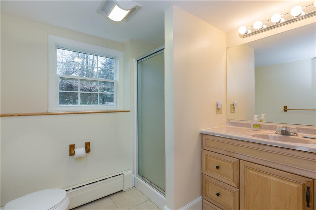 9 Katahdin Road Cape Elizabeth, ME 04107 - Photo 19 of 33 3/4 bath on the lower level