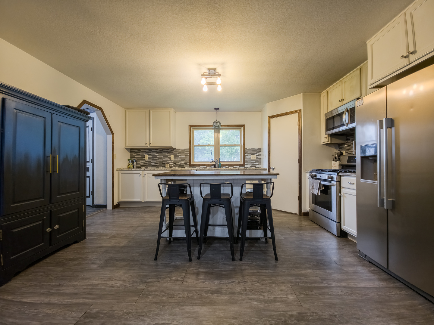 4657 Bridgeport Road Bridgeport, IL 62417 - Photo 7 of 32