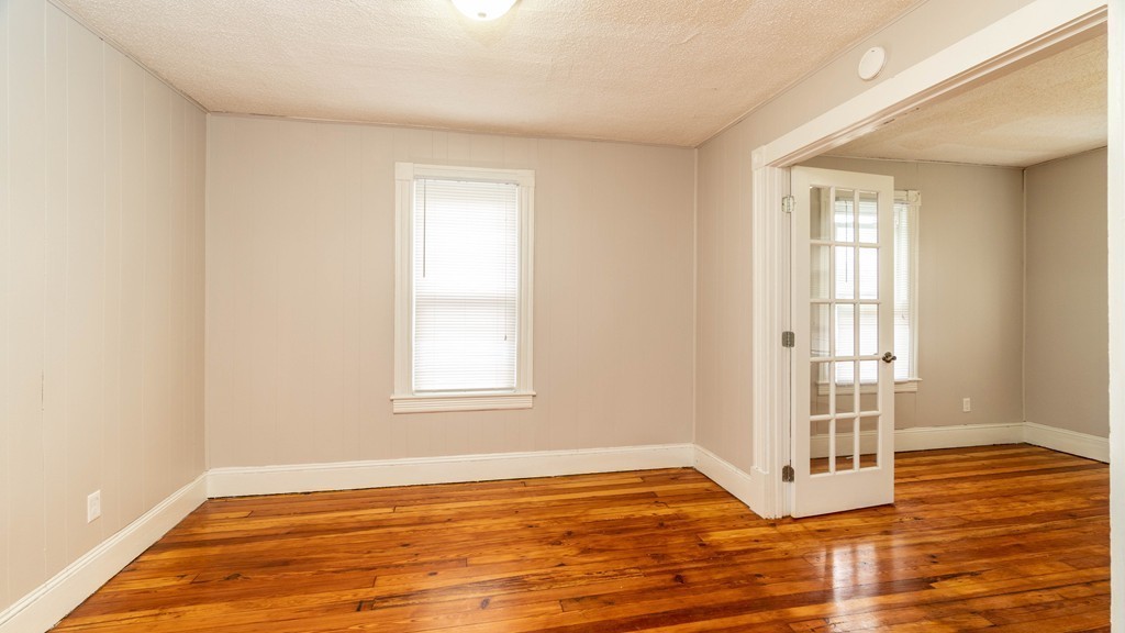 556 Springfield Street Chicopee, MA 01013 - Photo 12 of 26 Gallery Image 12