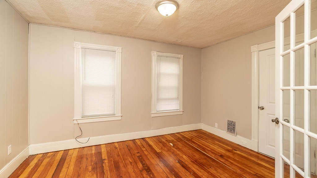 556 Springfield Street Chicopee, MA 01013 - Photo 16 of 26 Gallery Image 16