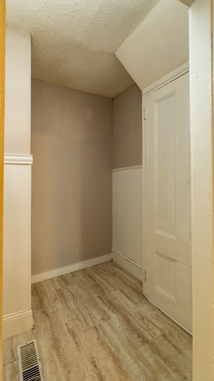556 Springfield Street Chicopee, MA 01013 - Photo 17 of 26 Gallery Image 17