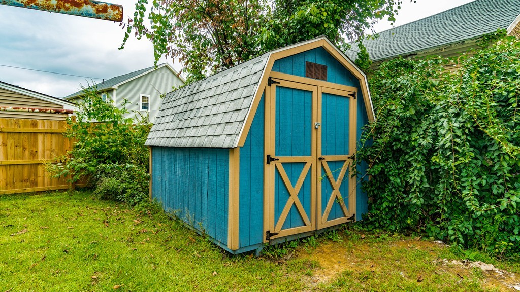 556 Springfield Street Chicopee, MA 01013 - Photo 26 of 26 Gallery Image 26