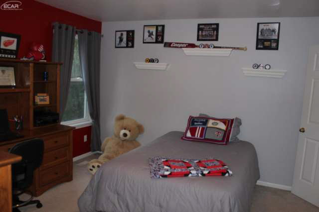 6380 Woodbrook Road Linden, MI 48451 - Photo 26 of 40 20452877-25.JPG