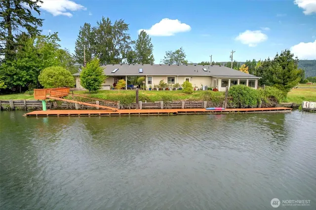 $638,000 | 45 North Welcome Slough Road, Cathlamet, WA 98612