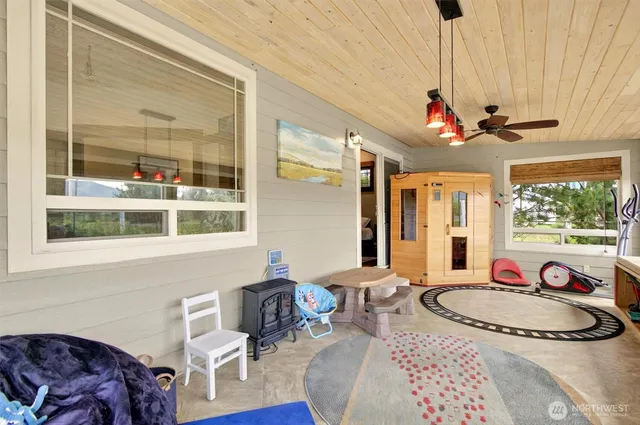 $638,000 | 45 North Welcome Slough Road, Cathlamet, WA 98612