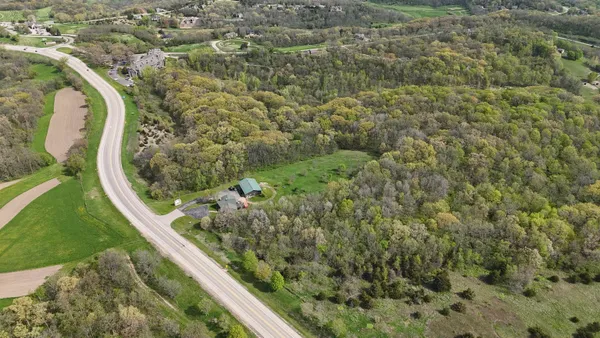 $695,000 | 5140 Highway 20, Galena, IL 61036