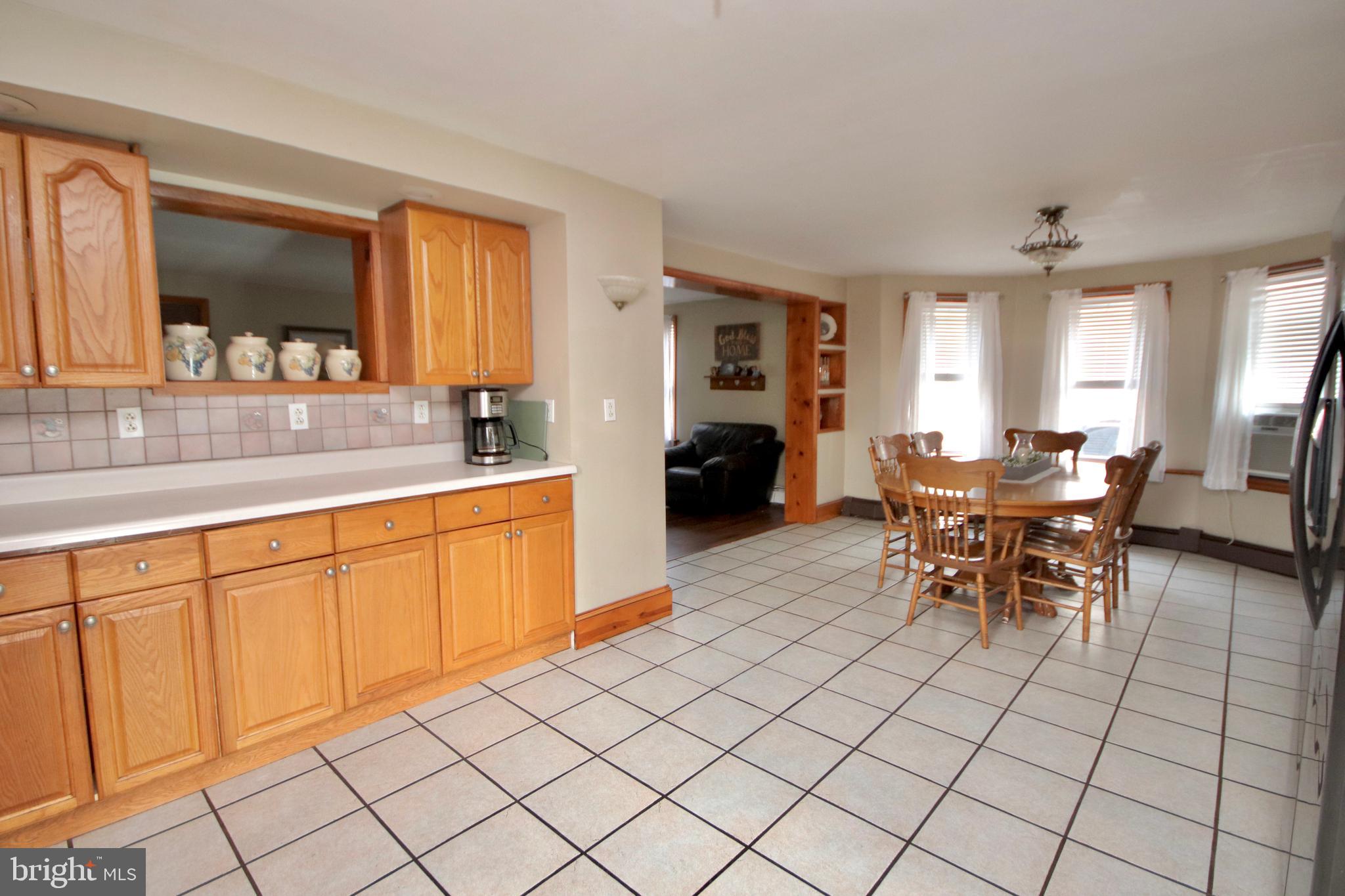 636 Democrat Road Gibbstown, NJ 08027 - Photo 14 of 28 Kitchen
