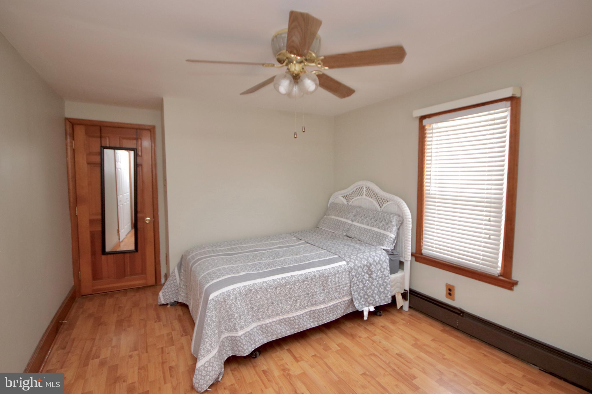 636 Democrat Road Gibbstown, NJ 08027 - Photo 22 of 28 Bedroom #3
