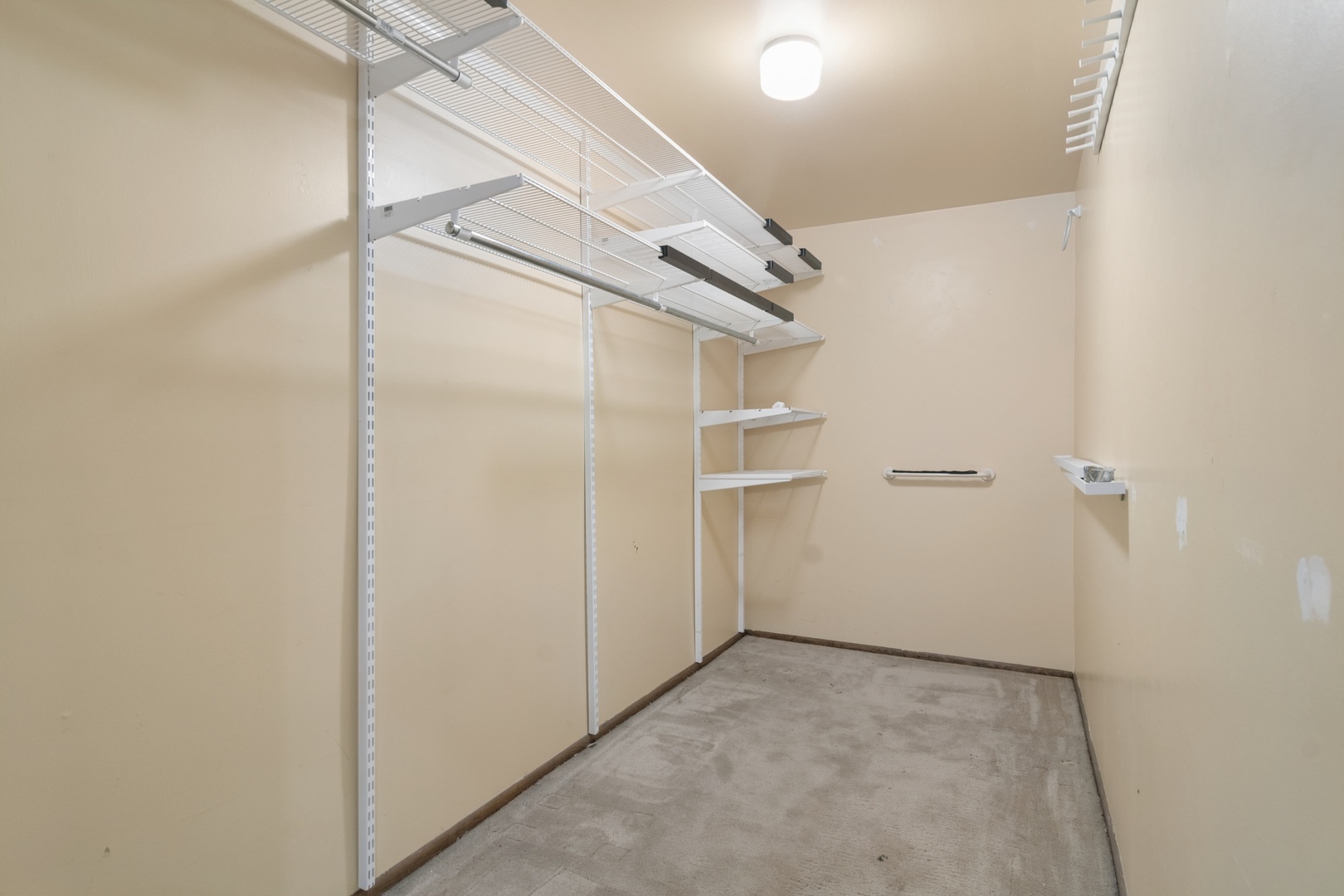 651 West Sheridan Road, Unit 6D Chicago, IL 60613 - Photo 16 of 19