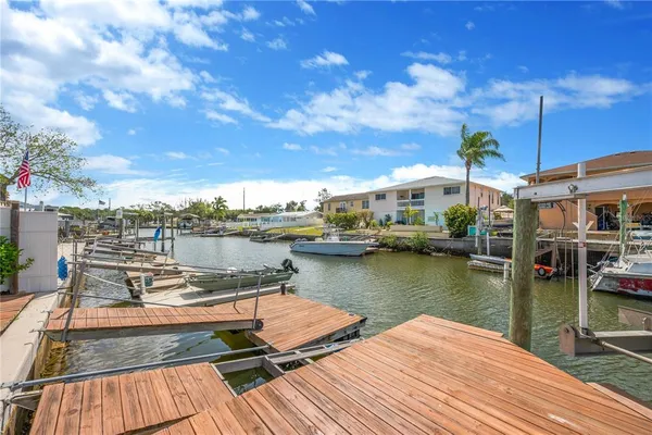 $399,900 | 7604 Hatteras Drive, Hudson, FL 34667