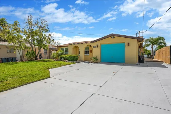 $399,900 | 7604 Hatteras Drive, Hudson, FL 34667