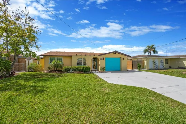 $399,900 | 7604 Hatteras Drive, Hudson, FL 34667