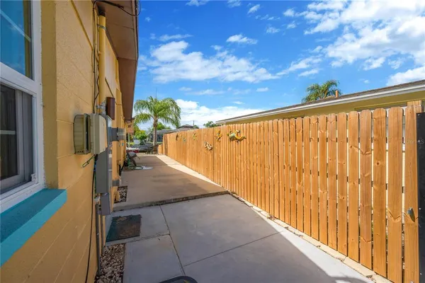 $399,900 | 7604 Hatteras Drive, Hudson, FL 34667