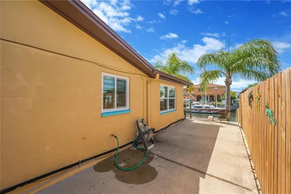 $399,900 | 7604 Hatteras Drive, Hudson, FL 34667