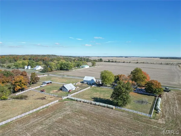 $1,250,000 | Tbd Red Ball Trail, Coffeen, IL 62017