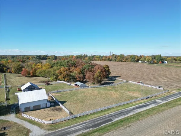 $1,250,000 | Tbd Red Ball Trail, Coffeen, IL 62017