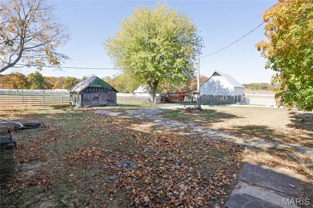 $1,407,600 | Tbd Red Ball Trail, Coffeen, IL 62017