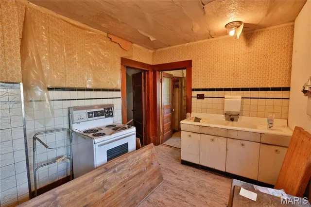 $1,407,600 | Tbd Red Ball Trail, Coffeen, IL 62017