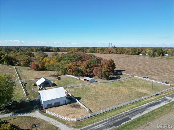 $1,250,000 | Tbd Red Ball Trail, Coffeen, IL 62017