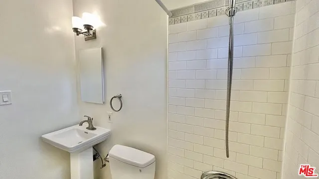 $2,350 | 2334 Keeler Street, Burbank, CA 91504