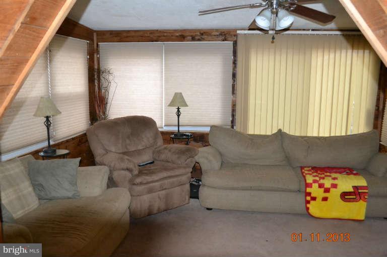 11406 Rockbridge Road Silver Spring, MD 20902 - Photo 3 of 10 Main Level
