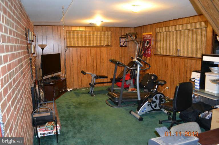 11406 Rockbridge Road Silver Spring, MD 20902 - Photo 4 of 10 Recreation Room