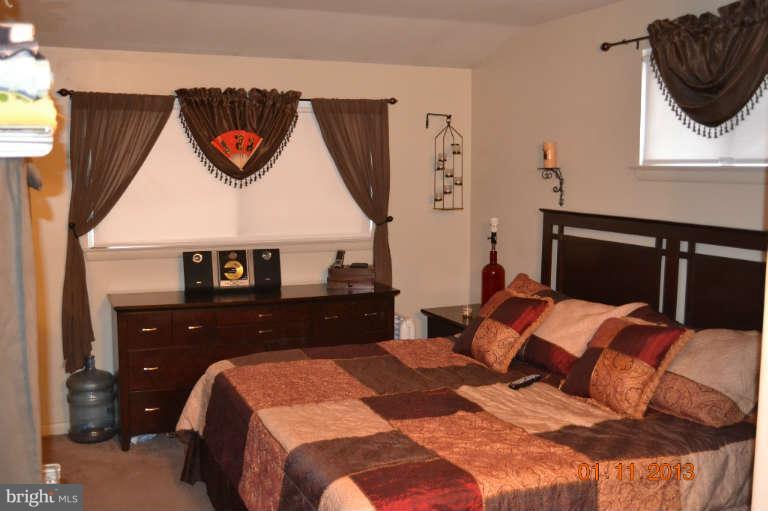 11406 Rockbridge Road Silver Spring, MD 20902 - Photo 5 of 10 Bedroom (Master)