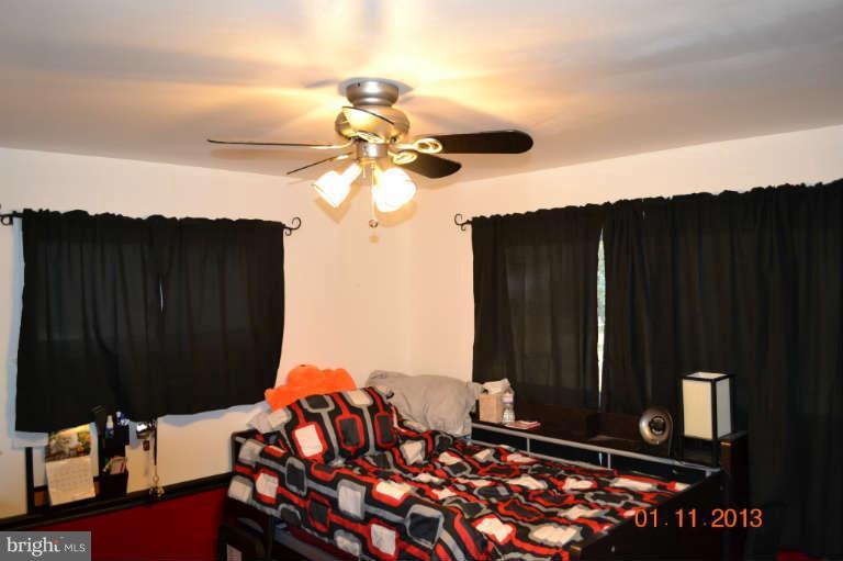 11406 Rockbridge Road Silver Spring, MD 20902 - Photo 6 of 10 Bedroom
