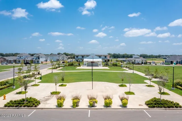 $105,000 | 112 Oak Village Drive, Scott, LA 70583