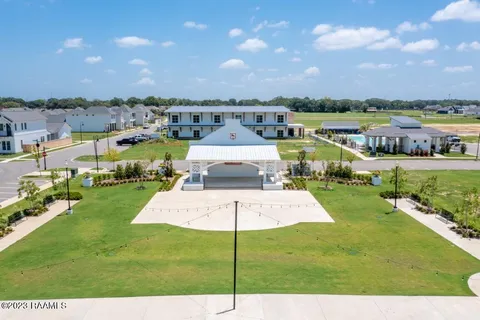 $105,000 | 112 Oak Village Drive, Scott, LA 70583