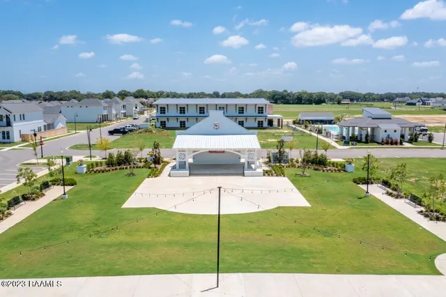 $105,000 | 112 Oak Village Drive, Scott, LA 70583