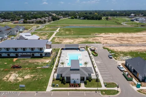 $105,000 | 112 Oak Village Drive, Scott, LA 70583