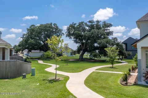 $105,000 | 112 Oak Village Drive, Scott, LA 70583