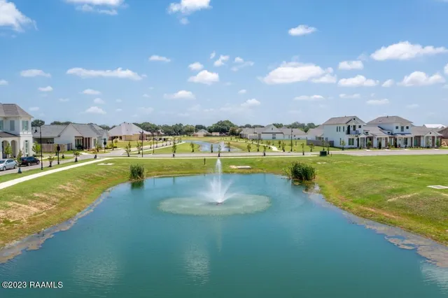 $105,000 | 112 Oak Village Drive, Scott, LA 70583