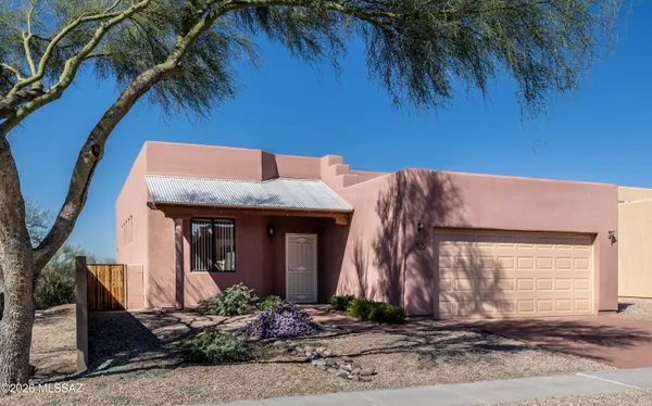 $385,000 | 32 South Happy Valley Saddle Drive, Tucson, AZ 85748